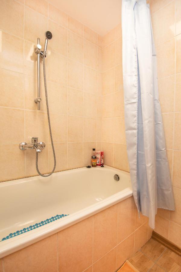 Karostas Pludmales Apartmenti 80-90 Gadu Stila เลียปาญา ภายนอก รูปภาพ